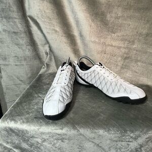 Footjoy Superlites Lopro Spikeless Women's Golf Shoes. Size 8.5M